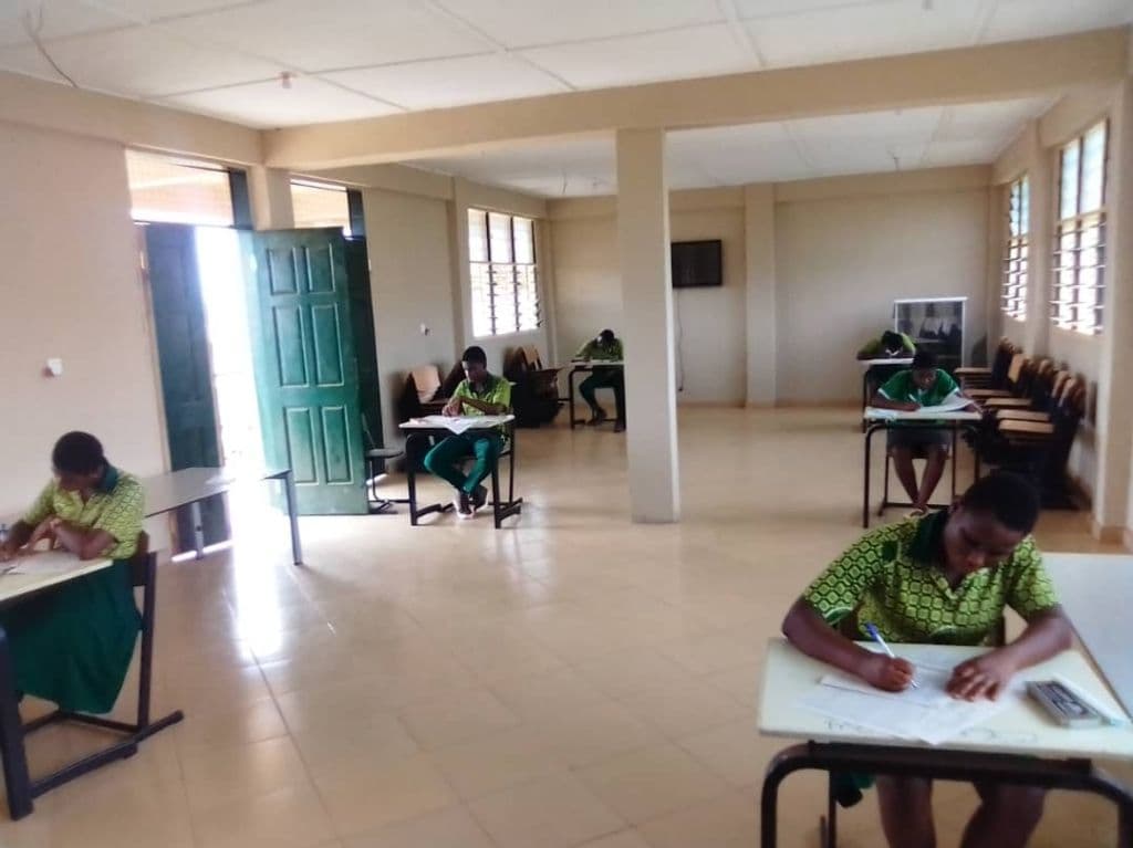 Proef-eindexamen Junior High School