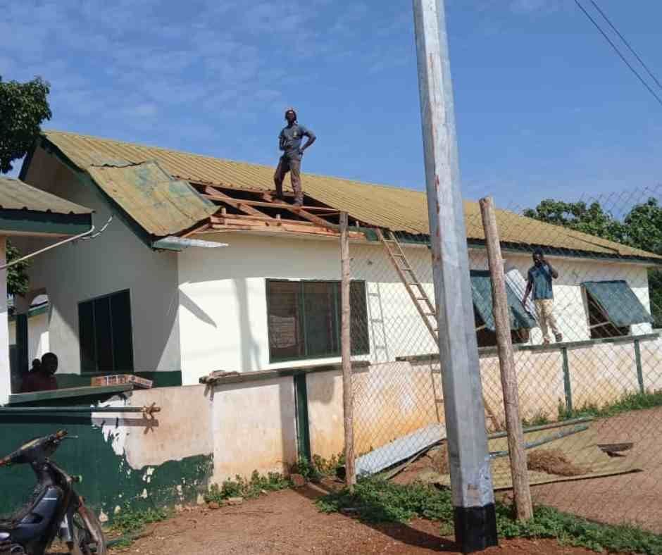 Het dak is weer gerepareerd